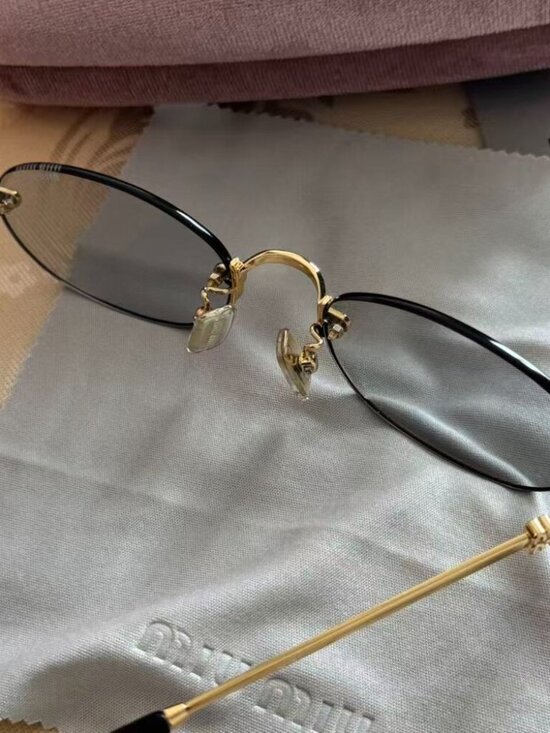 Miu Miu Rimless Oval Sunglasses Gold Frame – Worn Once - Picture 10 of 10